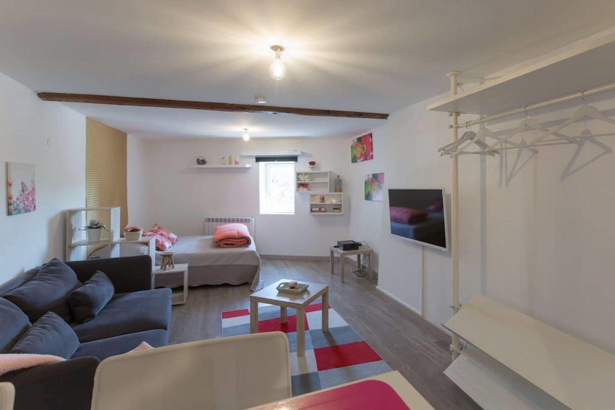 מץ Residence Greenwich מראה חיצוני תמונה