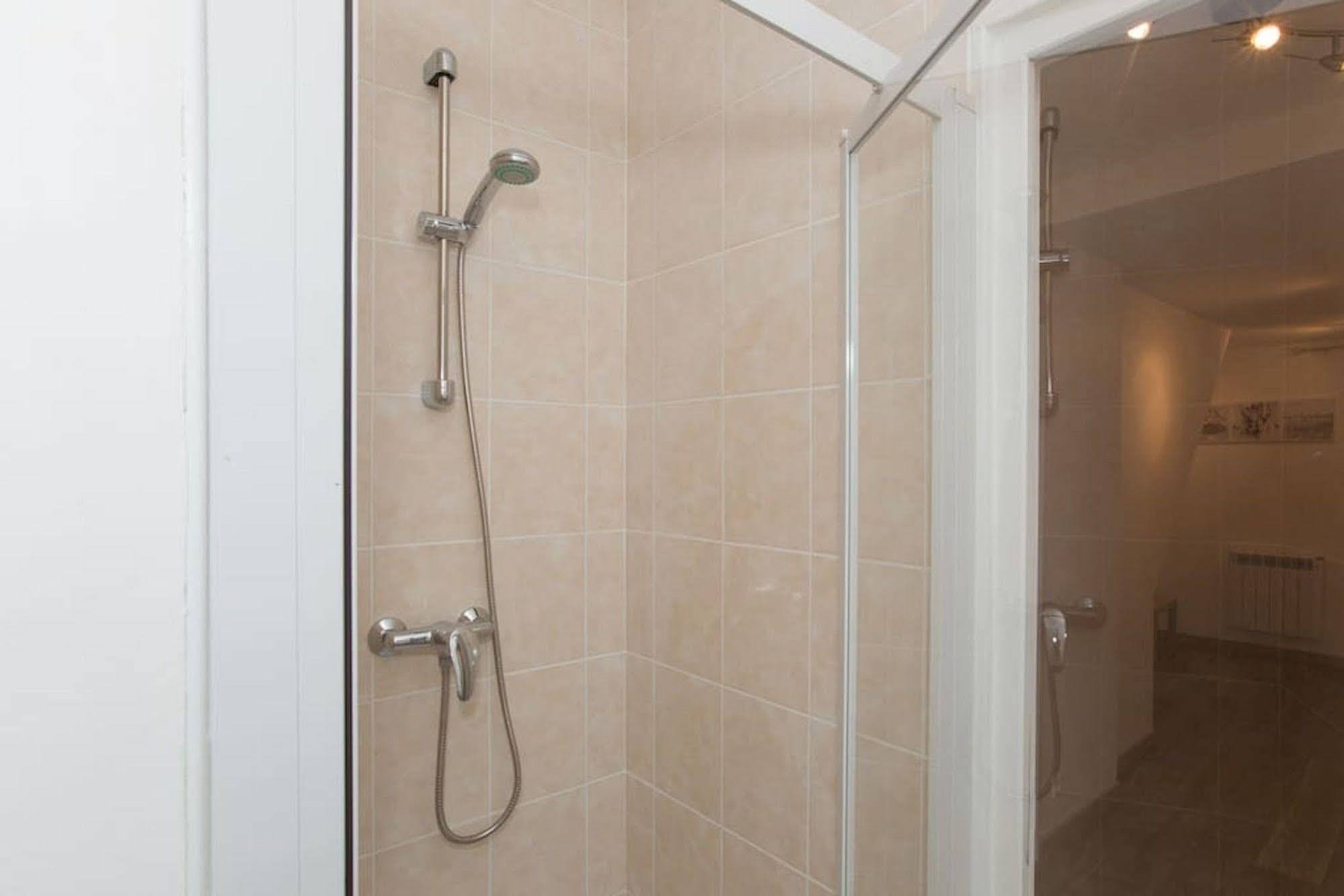 מץ Residence Greenwich מראה חיצוני תמונה